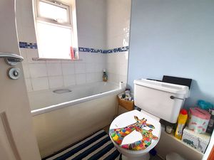 Cleavers Way Stenalees